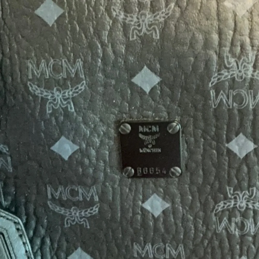 MCM Black Ottomar Weekender Duffel Bag Luxurious Travel Essential - Picture 4 of 12